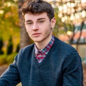 Meet your Posher, Alex